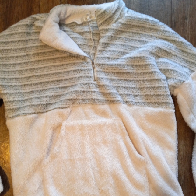 Boutique Pullover